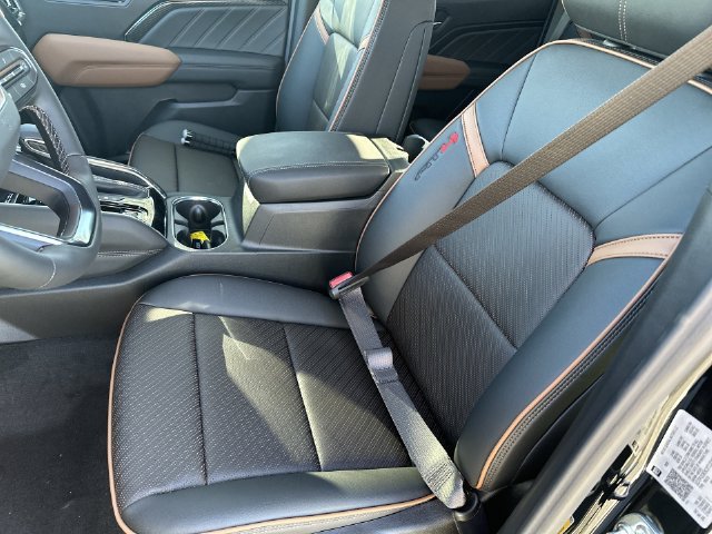 New 2026 GMC Canyon AT4 w/ Technology Plus Package AWD/4WD image 21