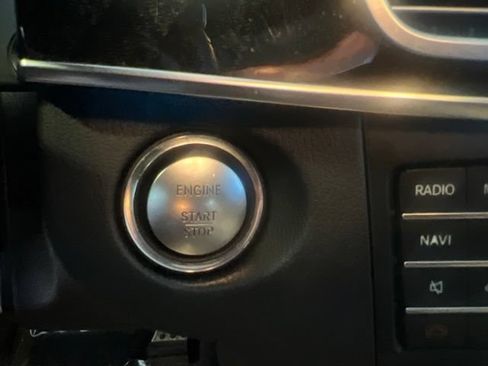 Used 2016 Mercedes-Benz E 350 Sedan image 38