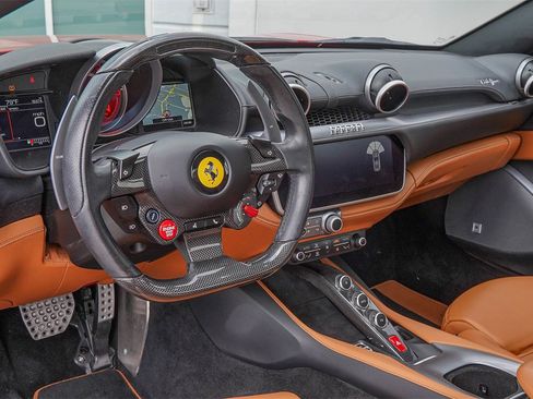 Used 2019 Ferrari Portofino image 18