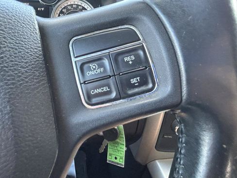 Used 2014 RAM 2500 SLT w/ Luxury Group AWD/4WD image 21