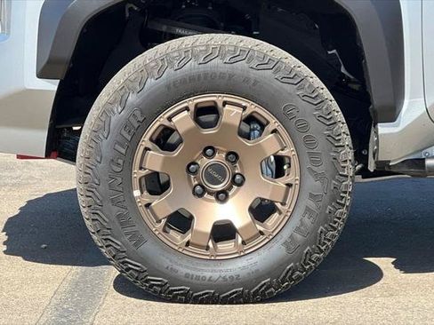 Certified 2025 Toyota Tacoma 4x4 Double Cab Hybrid w/ Tow Tech Package image 28