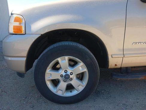 Used 2005 Ford Explorer Sport XLT AWD/4WD image 11