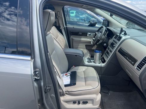 Used 2008 Lincoln MKX AWD image 6