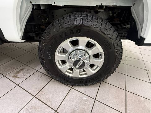 Used 2024 Ford F350 XLT AWD/4WD image 14