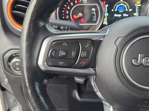 Used 2021 Jeep Gladiator Mojave AWD/4WD image 38