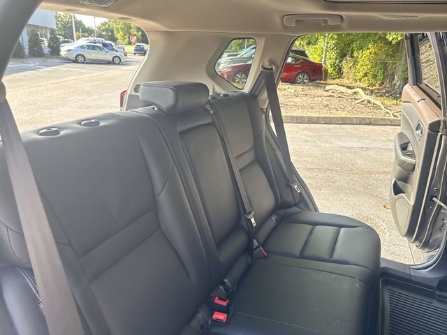 Used 2023 Nissan Rogue SL w/ SL Premium Package FWD image 11