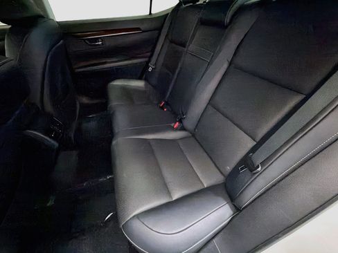 Used 2015 Lexus ES 350 w/ Premium Package FWD image 13