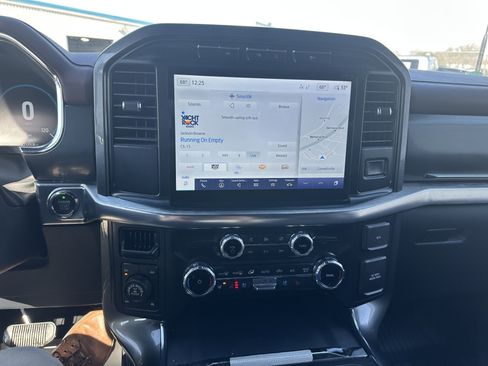 Certified 2022 Ford F150 Lariat w/ Equipment Group 502A High image 12