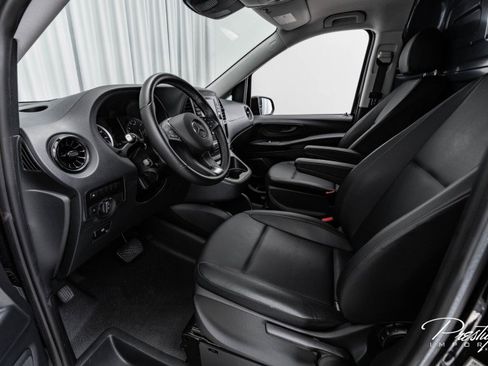 Used 2022 Mercedes-Benz Metris image 26