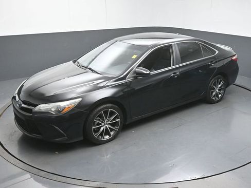 Used 2015 Toyota Camry XSE FWD image 48
