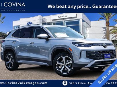 New 2025 Volkswagen Tiguan SE