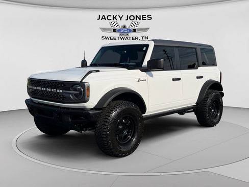 Used 2024 Ford Bronco Badlands w/ Sasquatch Package AWD/4WD image 1