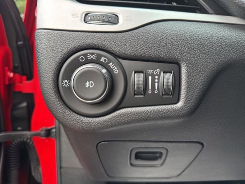 Used 2017 Jeep Cherokee Trailhawk image 22