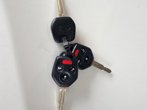 Used 2019 Subaru Outback 2.5i Premium image 21