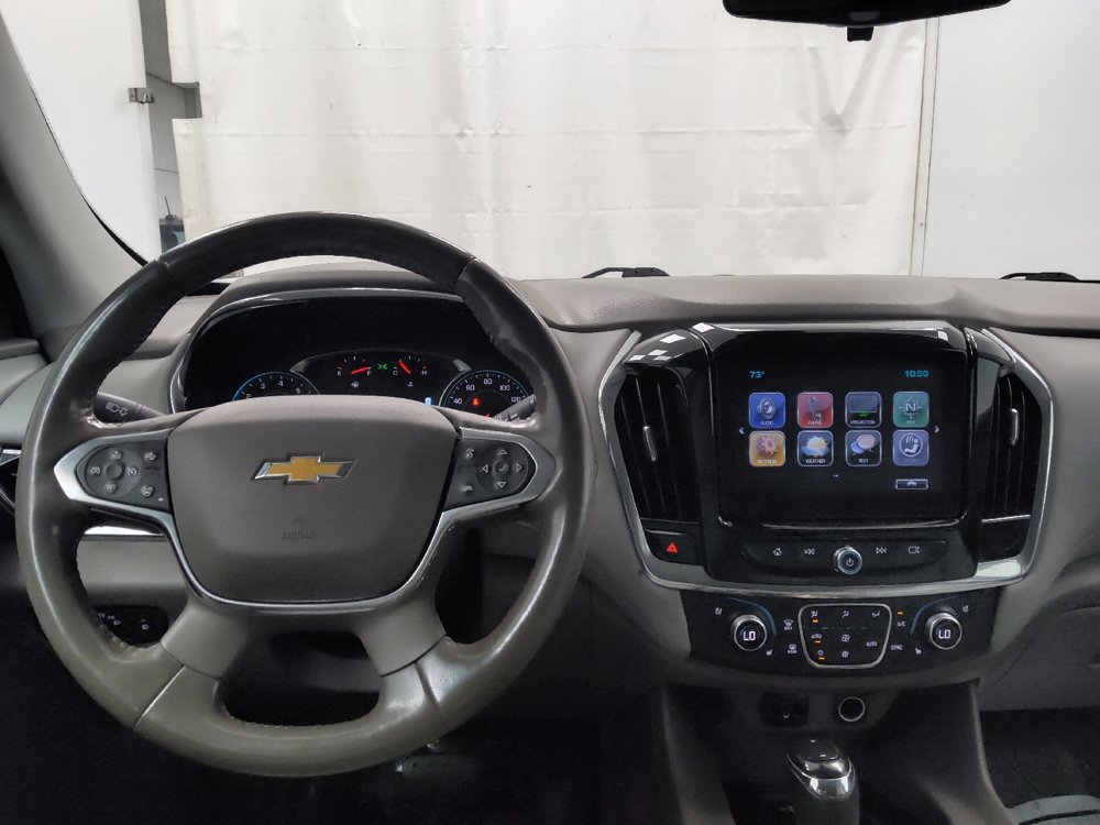 Used 2018 Chevrolet Traverse Premier w/ Driver Confidence II Package FWD image 22