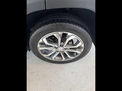 Used 2020 GMC Terrain SLT w/ Preferred Package AWD/4WD image 32