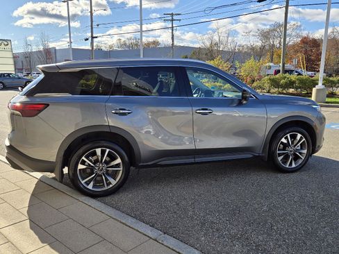 Certified 2025 INFINITI QX60 Luxe image 14