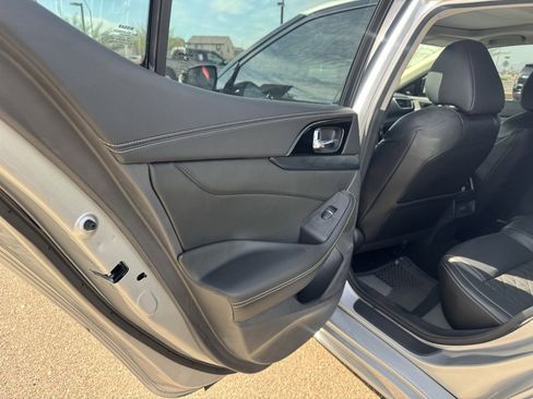 Used 2021 Nissan Maxima Platinum w/ Sport Mat Group image 16