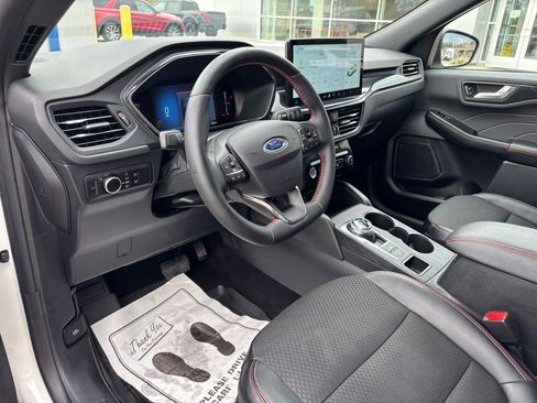 Used 2025 Ford Escape ST-Line w/ Tech Pack #1 AWD/4WD image 21