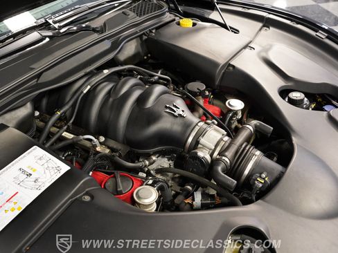 Used 2010 Maserati GranTurismo S image 35