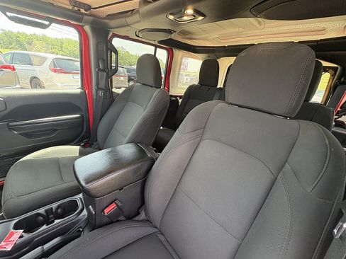 Used 2021 Jeep Wrangler Unlimited Sport AWD/4WD image 29