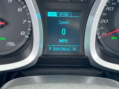 Used 2016 Chevrolet Equinox LTZ w/ Enhanced Convenience Package image 27