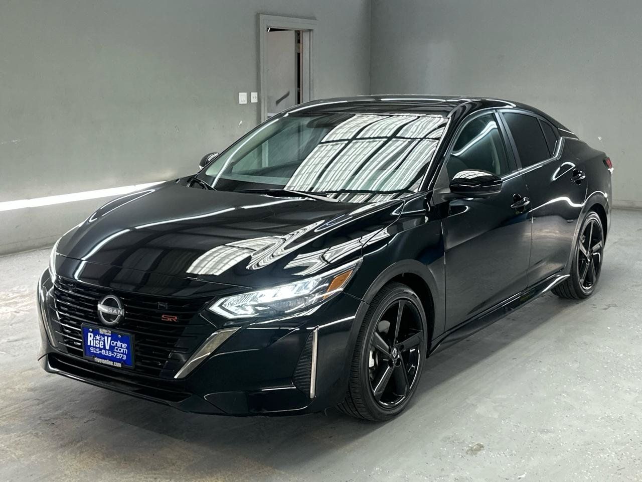 Used 2024 Nissan Sentra SR w/ SR Premium Package FWD image 3