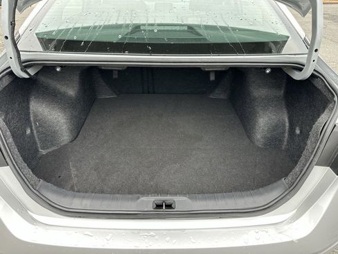 Used 2024 Nissan Altima 2.5 SV image 38