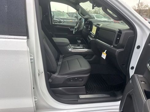 New 2026 Chevrolet Silverado 1500 LTZ w/ Z71 Off-Road Package AWD/4WD image 32