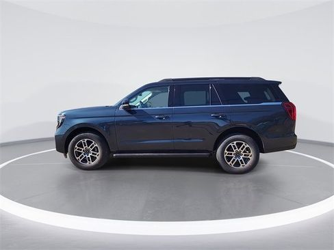 New 2025 Ford Expedition Active image 4