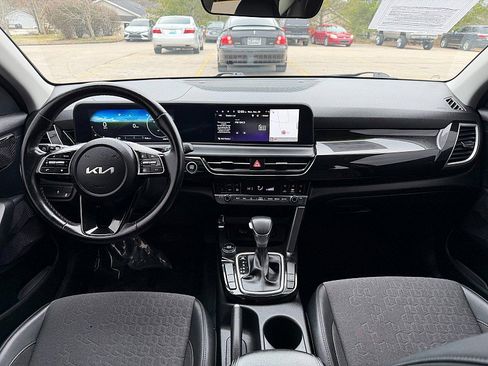 Used 2024 Kia Seltos S image 28