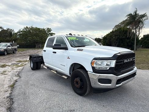 Used 2021 RAM 3500 Tradesman w/ Max Tow Package RWD image 7