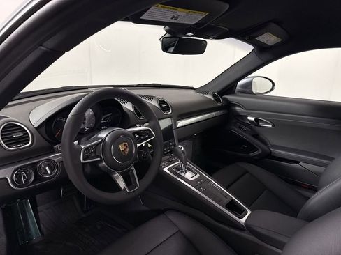 Used 2025 Porsche 718 Cayman S RWD image 4