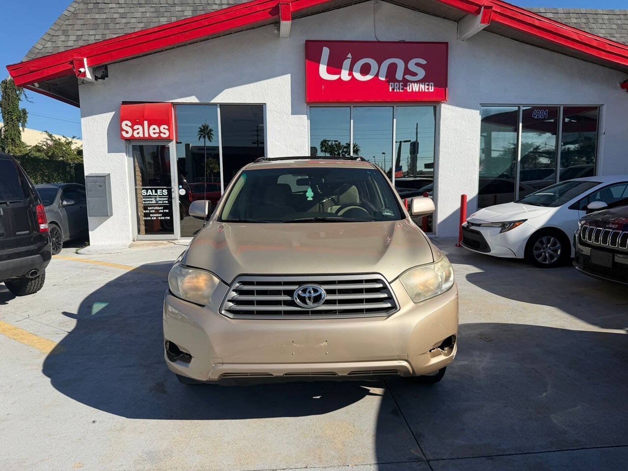 Used 2010 Toyota Highlander 2WD w/ Extra Value Pkg 2 image 1