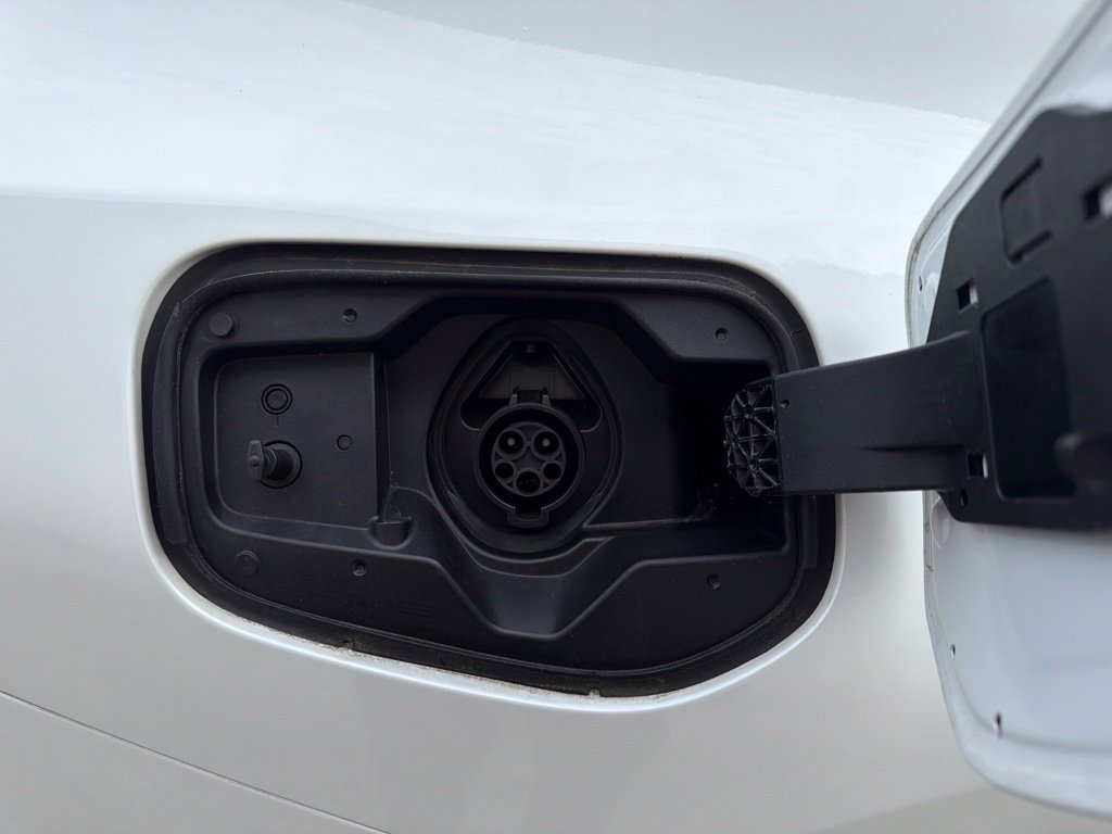 Used 2023 Toyota Prius Prime FWD image 14