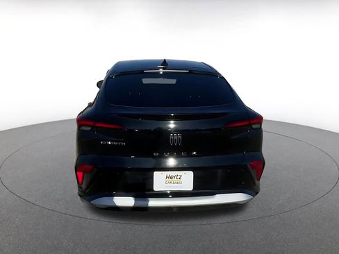 Used 2025 Buick Envista Sport Touring image 12