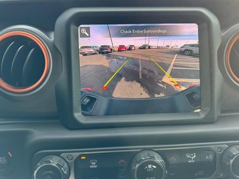 Used 2023 Jeep Gladiator Mojave w/ Trailer Tow Package image 21