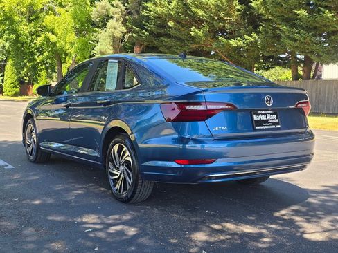 Used 2021 Volkswagen Jetta SEL FWD image 4