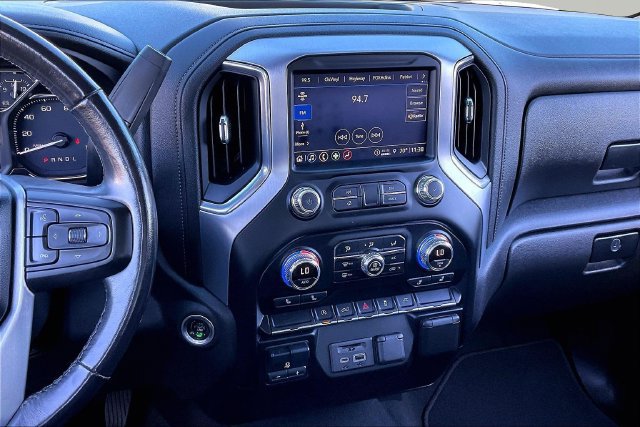 Used 2021 GMC Sierra 1500 SLT AWD/4WD image 9