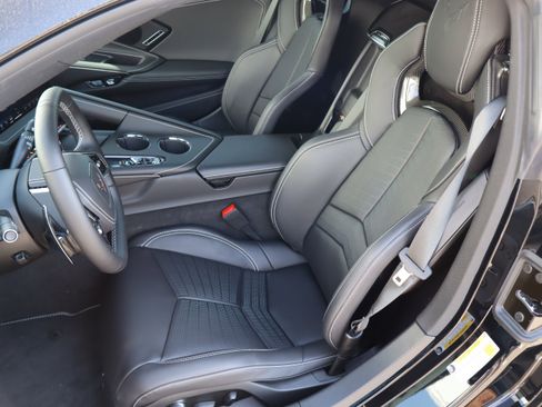 Used 2026 Chevrolet Corvette Stingray Preferred Cpe w/ Z51 Performance Package image 14