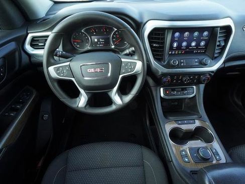 Used 2023 GMC Acadia SLE w/ Driver Convenience Package image 14