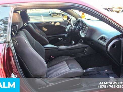 Used 2020 Dodge Challenger SXT image 17