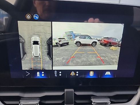 New 2026 Chevrolet Equinox LT w/ Convenience Package II image 31