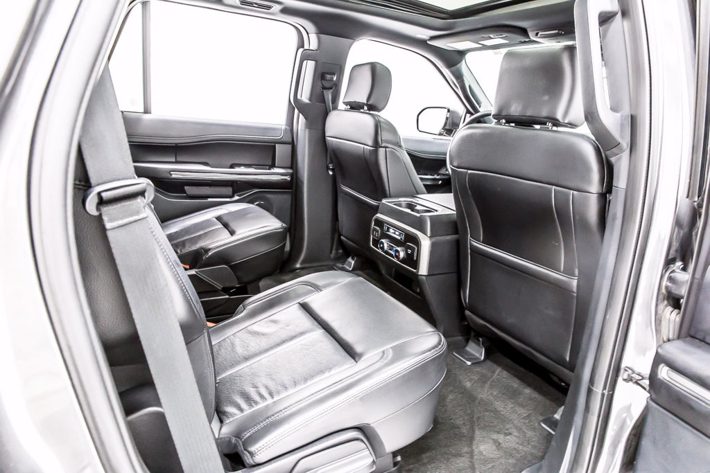 Used 2020 Ford Expedition XLT w/ Equipment Group 202A RWD image 33