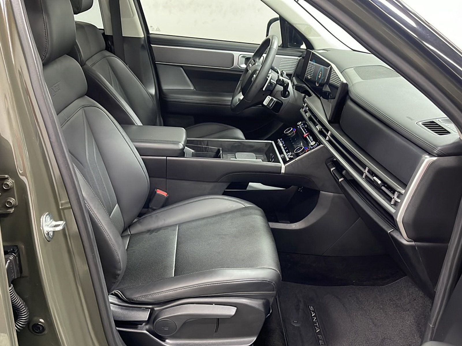 Used 2025 Hyundai Santa Fe XRT AWD/4WD image 23