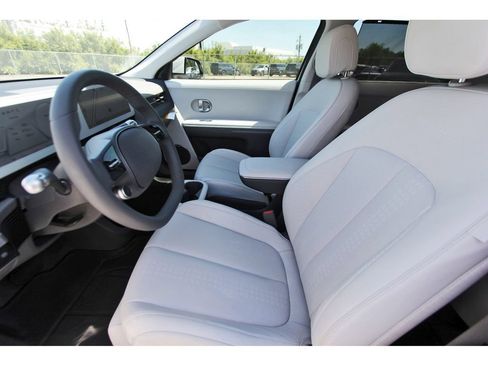 Used 2024 Hyundai Ioniq 5 Limited image 15