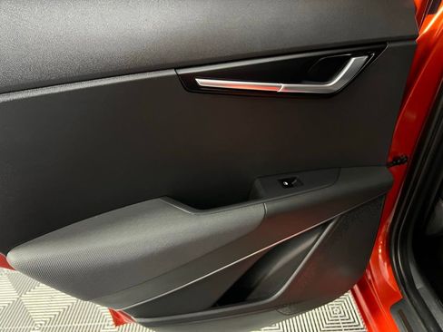 Used 2023 Kia Niro SX image 27