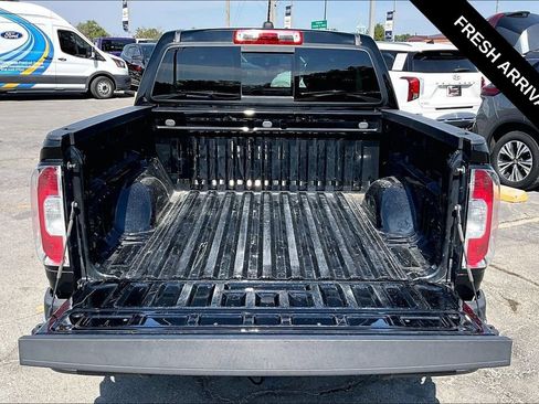Used 2020 GMC Canyon SLE w/ Elevation Edition AWD/4WD image 16