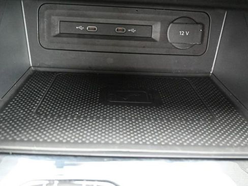 Used 2023 Volkswagen Atlas Cross Sport SE AWD/4WD image 23