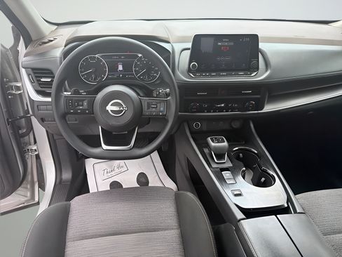 Used 2023 Nissan Rogue SV FWD image 28